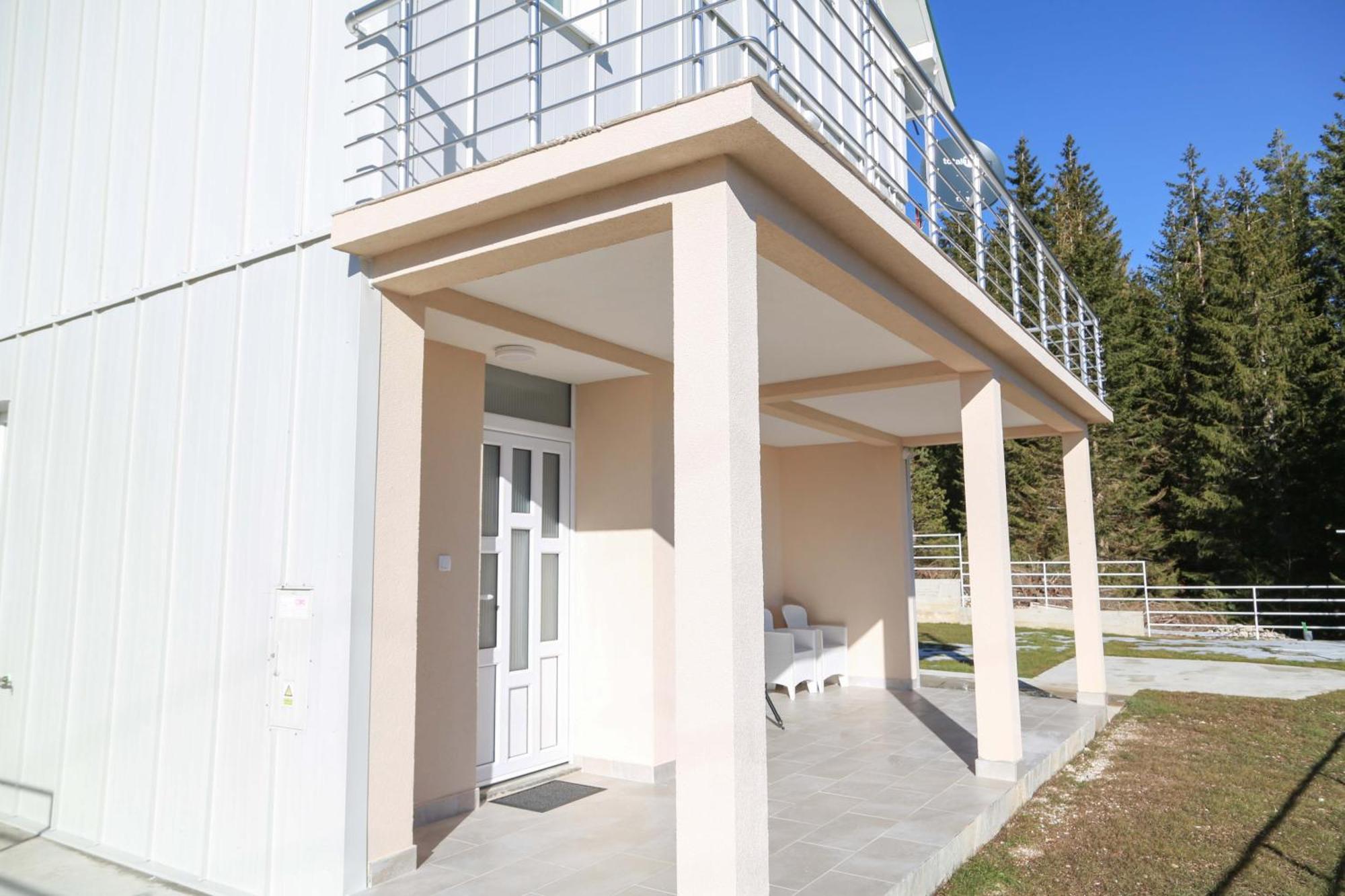 Hillside Apartments Zabljak  Bagian luar foto