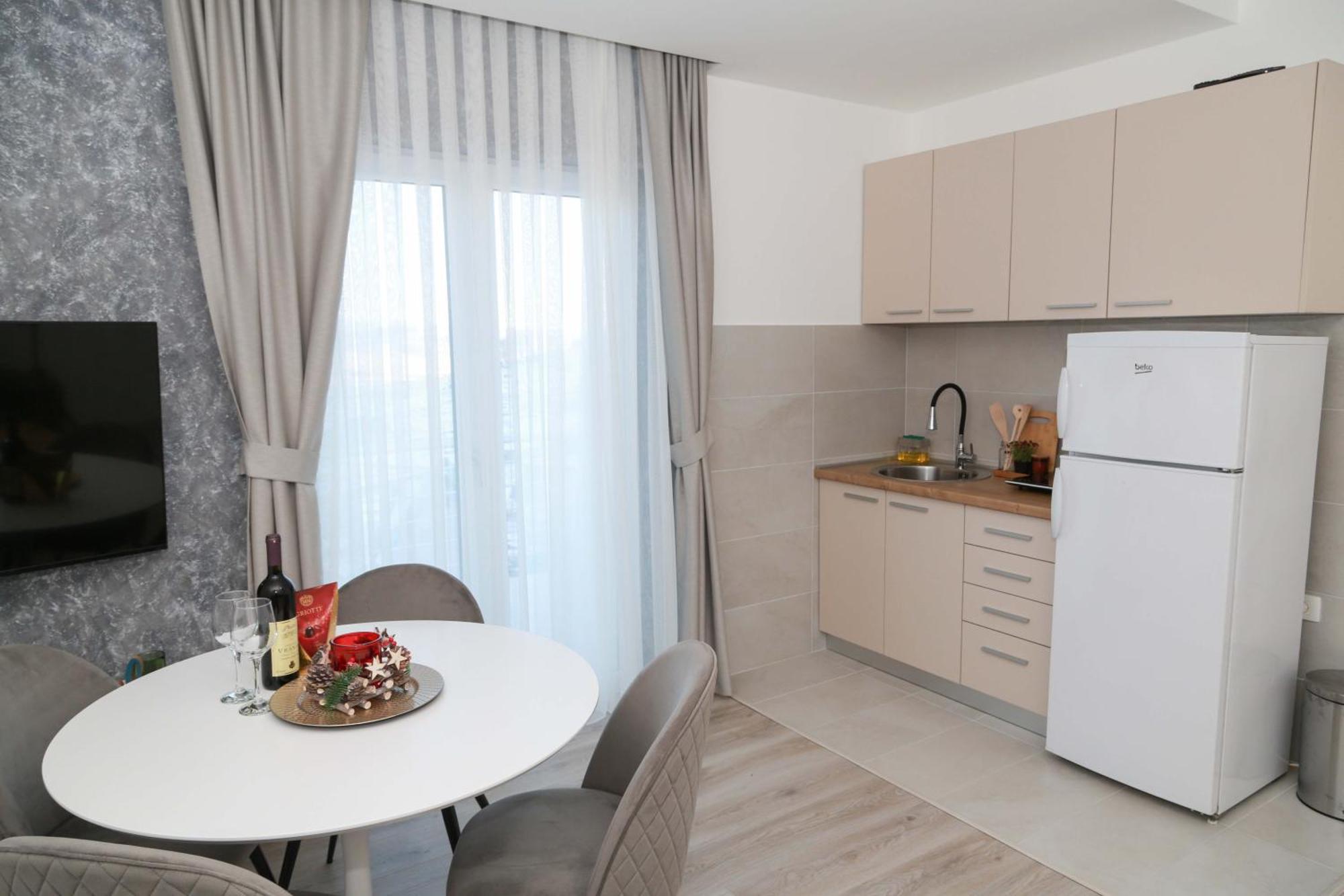 Hillside Apartments Zabljak  Bagian luar foto